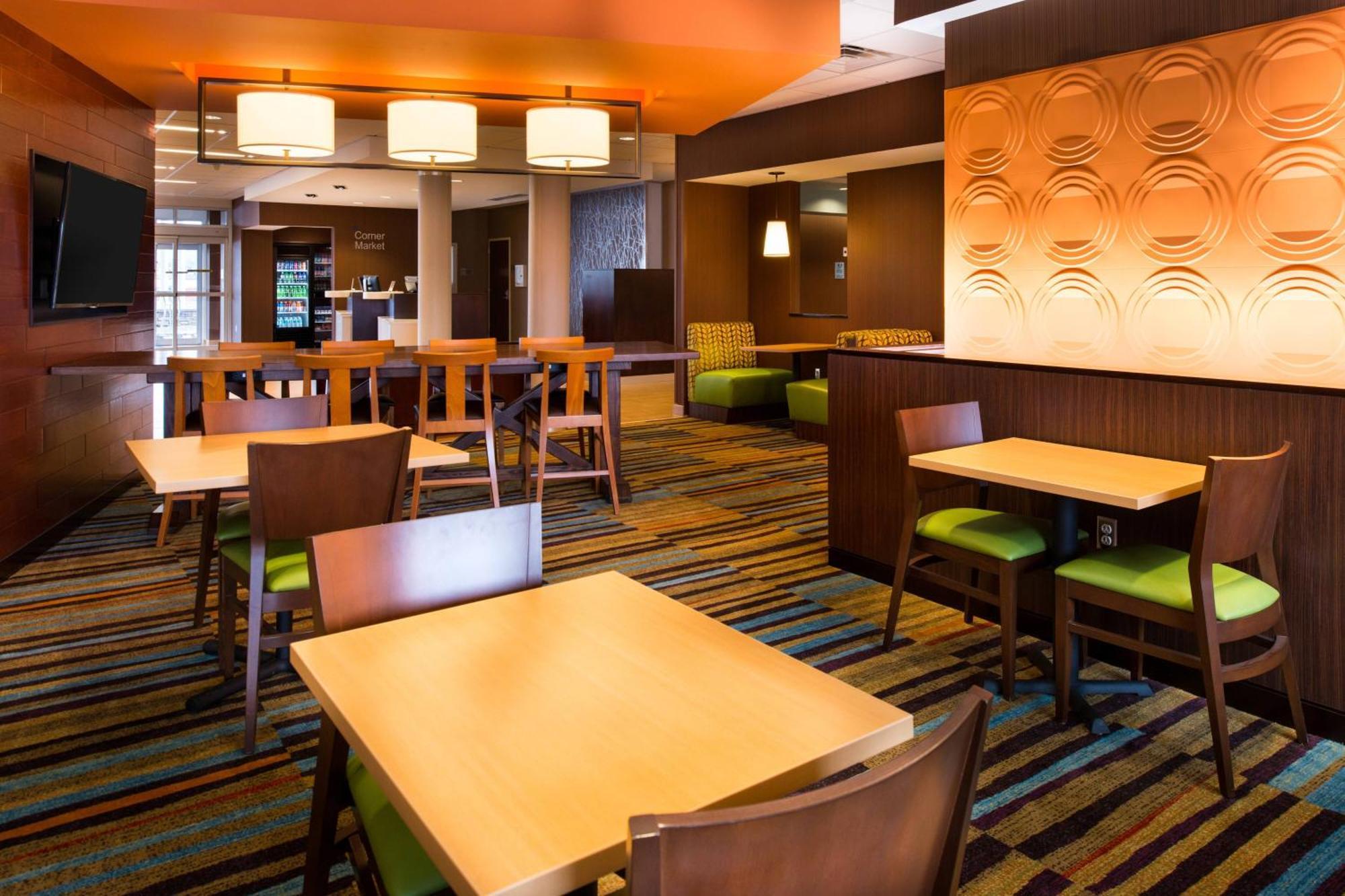 Fairfield Inn & Suites By Marriott Ютика Экстерьер фото