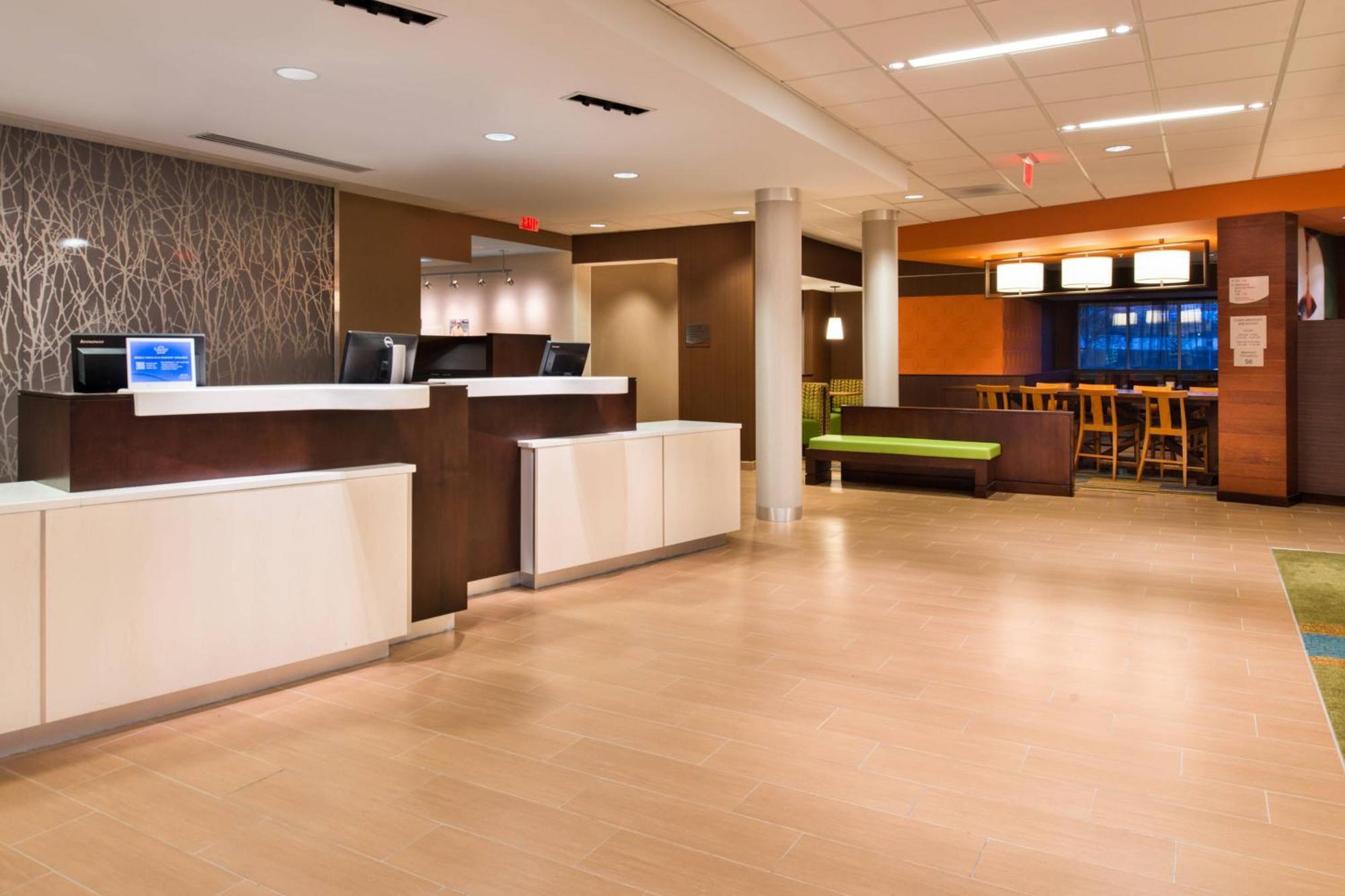 Fairfield Inn & Suites By Marriott Ютика Экстерьер фото