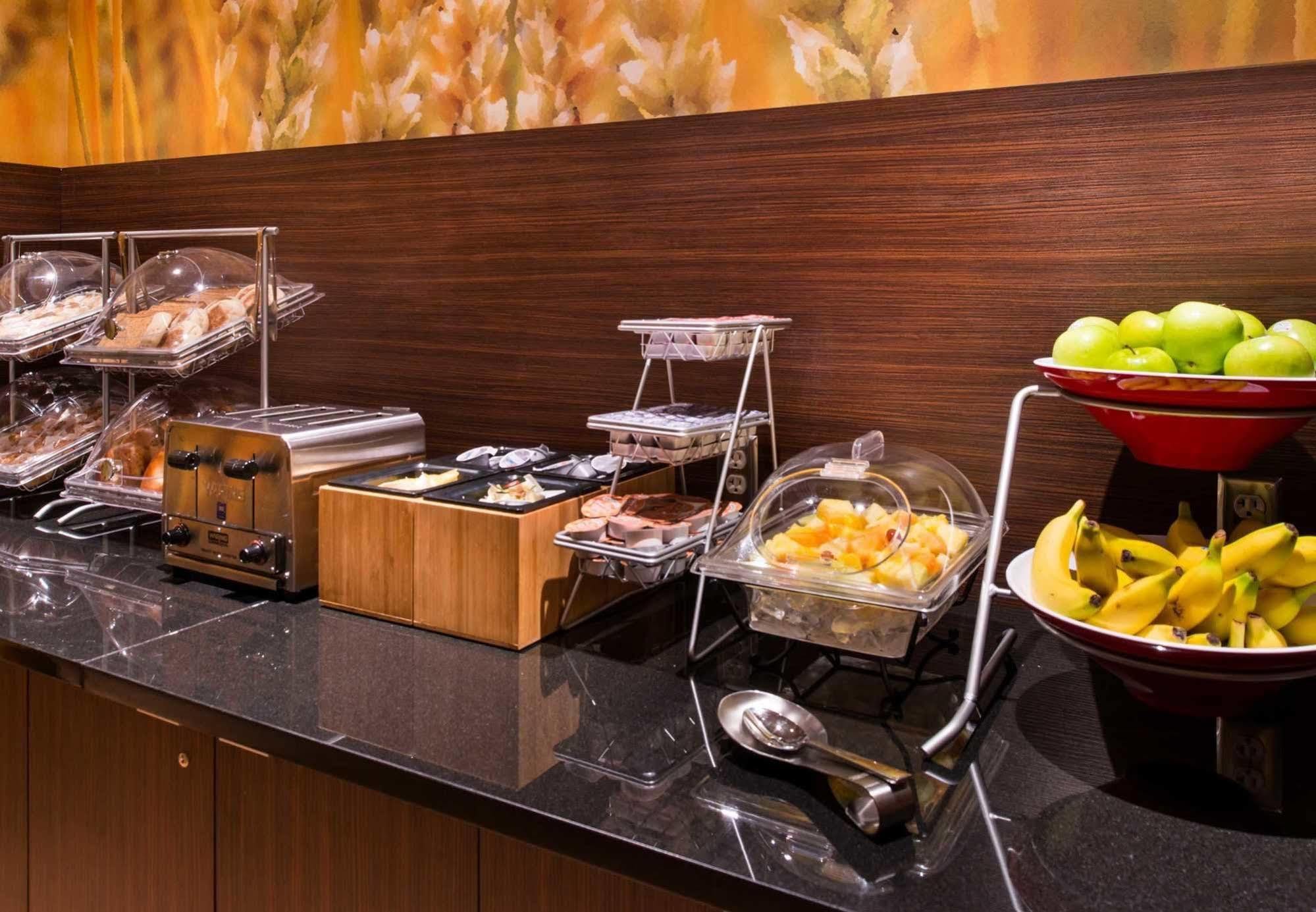 Fairfield Inn & Suites By Marriott Ютика Экстерьер фото
