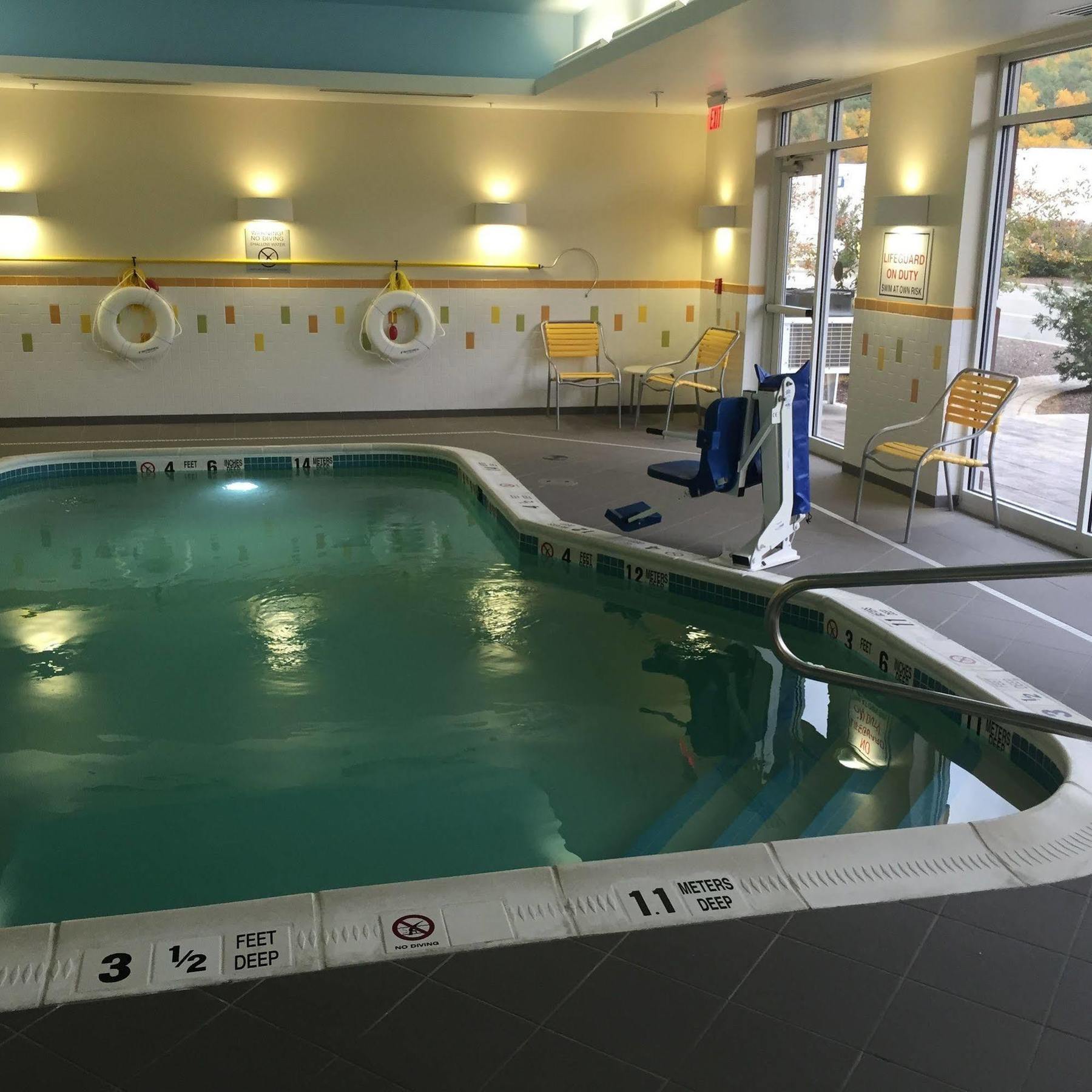 Fairfield Inn & Suites By Marriott Ютика Экстерьер фото